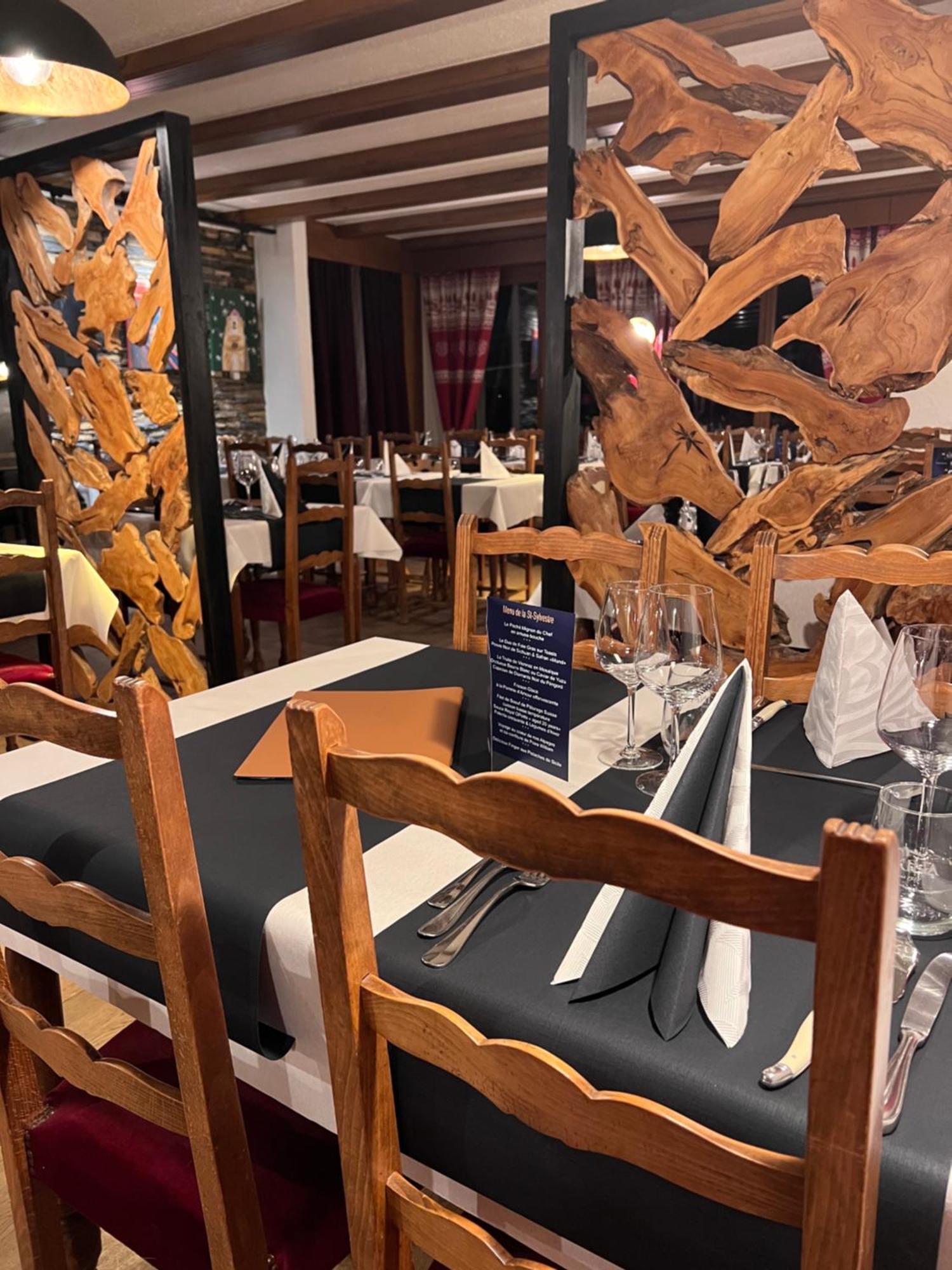Hotel De Charme La Poste أنزير المظهر الخارجي الصورة